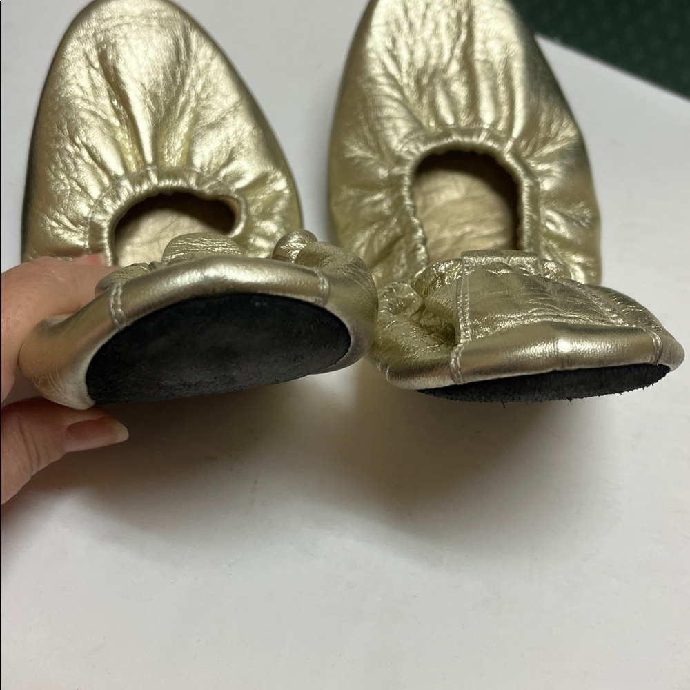 RARE Gucci Gold calfskin metallic Flats - Picture 9 of 15